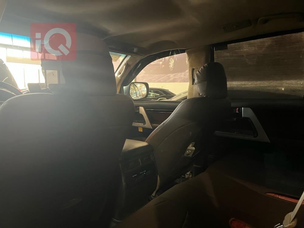 تويوتا لاندكروزر